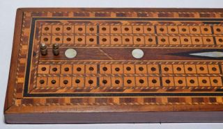 Vintage Inlaid Wood CRIBBAGE BOARD w Mother of Pearl & Metal Pegs - 14.  5 x 4.  5 