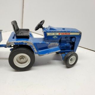 Vintage Ertl Ford LGT 145 Lawn and Garden Tractor and Trailer Cart 5