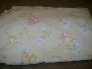 Full Size Flat Sheet.  Vintage Dan River.  Yellow W/floral