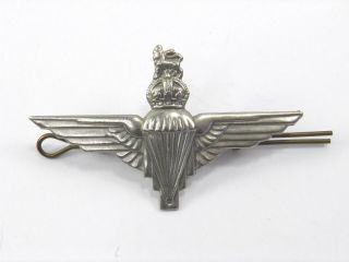 Vintage White Metal British Military Cap Badge Parachute Regiment