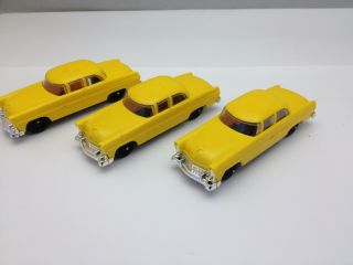 3 Vintage Lionel 1955 Ford Cars 4.  5 " Long - Plastic Toy Cars For Autoloader