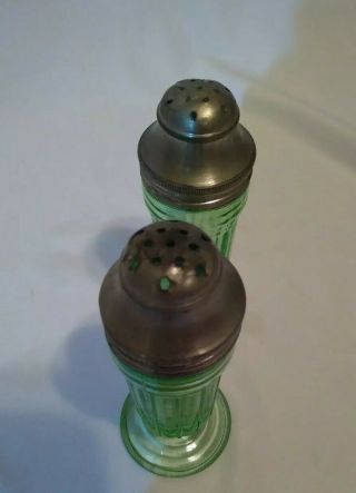 Vintage Green Vaseline Uranium Glass Footed Salt And Pepper Shakers 4