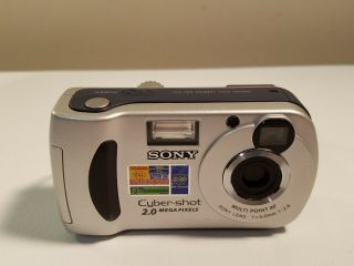 Vintage Sony Cyber - shot DSC - P31 2.  0MP Digital Camera - Silver 2