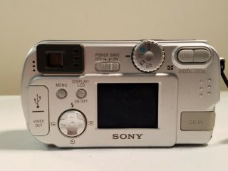 Vintage Sony Cyber - shot DSC - P31 2.  0MP Digital Camera - Silver 4