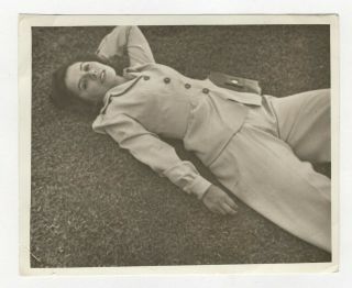 Vintage Photo Sexy Young Woman Posing On Grass R16