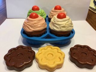 Vintage Fisher Price Fun With Food Cupcakes Muffins Cookies Baking