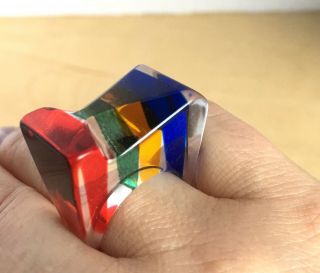 1960s Vintage Carved Red Blue Yellow Green Striped Chunky Lucite Ring Size 8