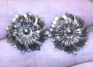 Vintage Earrings Sterling Silver Flower Petal Design Screwback 15/16 " Size