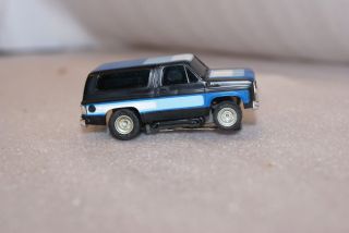 Vintage Aurora AFX Chevy Blazer Blue/Black Ho Slot Car 2