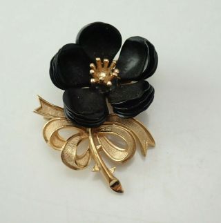 Vintage Crown Trifari Brushed Gold Tone Black Enamel Petal Flower Pin Brooch