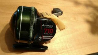 Vintage Johnson Model 710b Spincast Reel Fishing Tackle Box Collectible