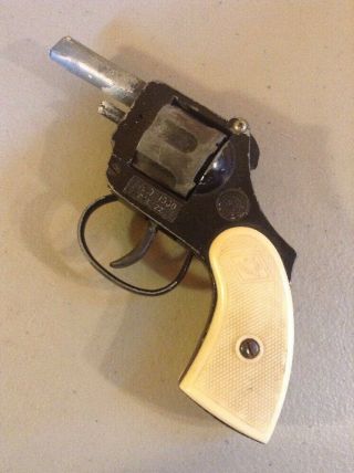 Vintage Starter Blank Pistol Gun - Mondial Model 1960 Cal.  22 Revolver