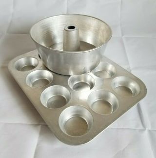 Vintage Wearever Air Mini Muffin Cupcake Pan And Unmarked Cake Pan With Removabl