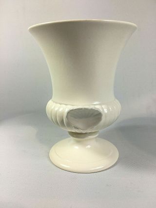Wedgwood Vintage Shell Handle Vase Urn Wedgwood of Etruria & Barlaston Creamware 3