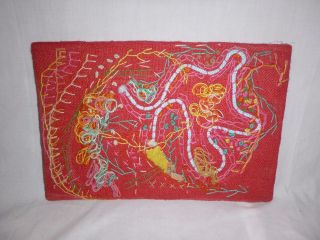 Vtg 60s 70s Textile Fiber Art Mod Crewel Embroidery Red Burlap Student Art 2