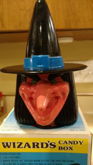 Wizard ' s Candy Box Witch Vintage Halloween Cackles and Lights Up 5
