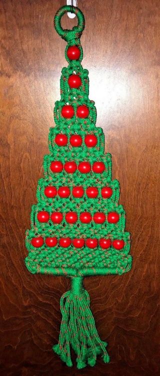 Vtg Macrame Christmas Tree 70s Wall Hanging Green Red Beads Retro 26 " X 10 " Euc