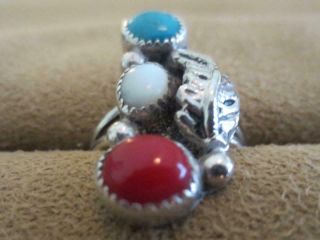 Vintage Native American Hand - Crafted Turquoise & Silver Ring 4