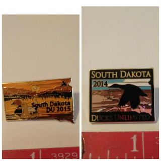 2014 - 15 South Dakota Ducks Unlimited Du Hunting Club Hat Pin Black Hills Gun