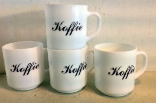 Set Of 4 Vintage Milk Glass Koffie Coffee Mugs,  Arcopal (unmarked) France (4565)