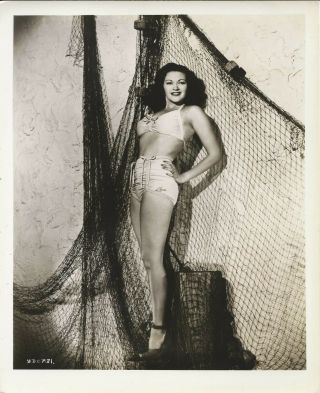 Sexy Legs Yvonne De Carlo Rare 1950 