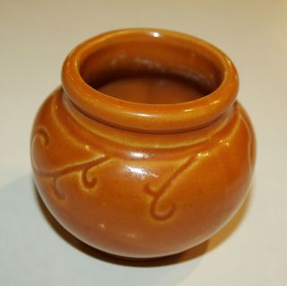 Vtg.  Dickota Pottery Mini Vase Hand Carved 2.  5 " Tall Russet Glaze