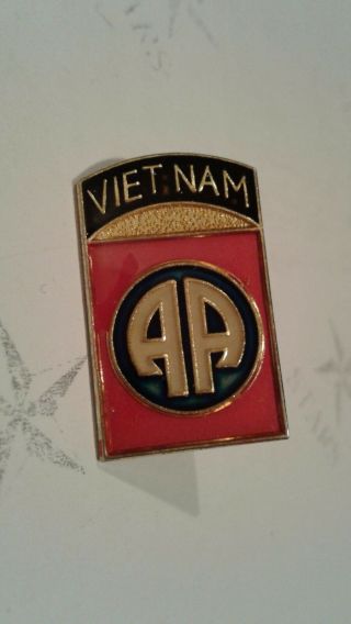 Vintage 82nd Airborne Division (vietnam) Hat Lapel Pin Commemorative