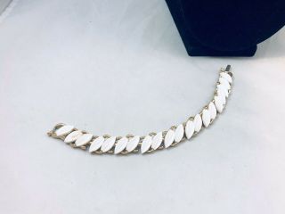 Vtg.  Crown Trifari White Carved Lucite Leaves Trifarium Bracelet