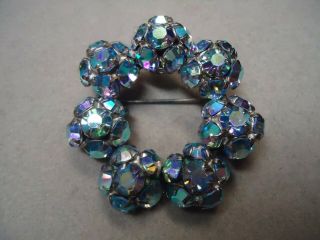 Vintage Sparkly Blue Aurora Borealis Rhinestone Domed Circle Wreath Brooch Pin