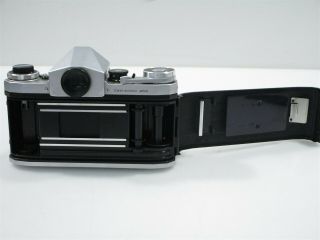 Vintage Beseler Topcon B 35mm Film SLR with 58mm f1.  8 Topcor Lens 4