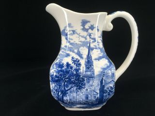VINTAGE LIBERTY BLUE MILK PITCHER OLD NORTH CHURCH MADE IN ENGLAND (1975 - 1981) 3
