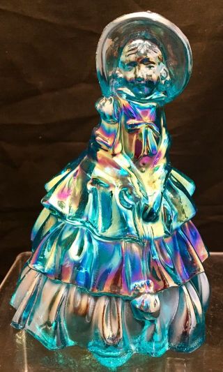 Vintage Wheaton Iridescent Blue Carnival Glass Colonial Dutch Lady Figurine Wow