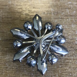 Vintage Brooch - Crystal Glam Sparkly Star Burst Snowflake Glam 1950s 2