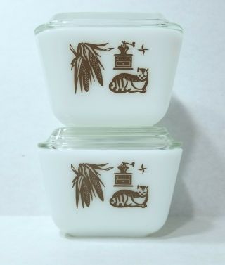 Set Of 2 Vintage Pyrex Refrigerator Dishes 501 - B Americana With Lids