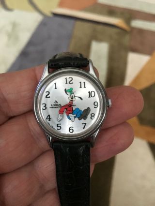 Vintage Disney Lorus Goofy Backwards Quartz Watch.  Battery.