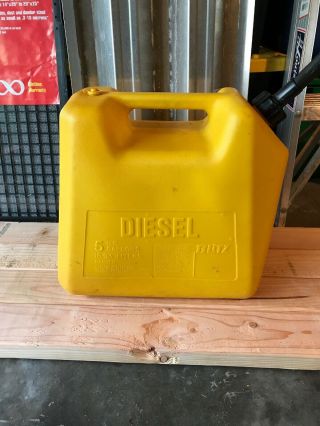 Vintage Diesel Blitz Yellow Gas Can Fuel Container Spout 5 Gallon Farm 6