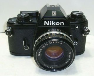 Vintage Nikon EM SLR 35mm Film Camera w/ Series E 50mm f/1.  8 Lens 2