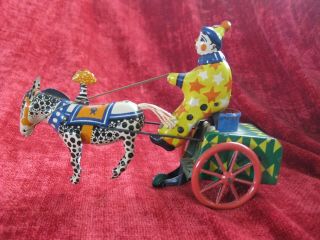 Vtg Russian Mechanical Wind - Up Metal Toy Of Clown On Horse Drawn Cart With Key