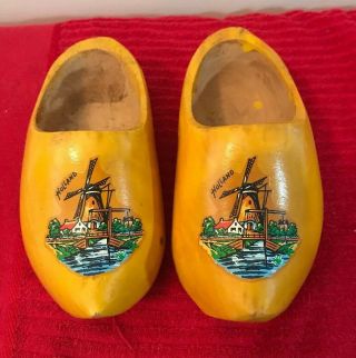 Vintage Dutch Holland Carved Wooden Shoes Clogs Hand Painted Wall Decor 6”