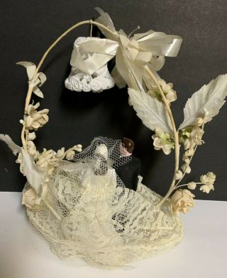 Vtg 1940 ' s Bride & Groom Wedding Cake Topper Marblelike Novelty Co.  Chalk Paper 2