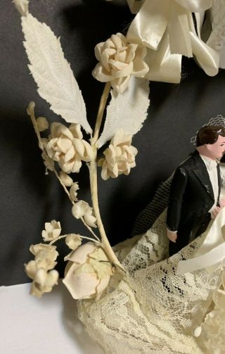 Vtg 1940 ' s Bride & Groom Wedding Cake Topper Marblelike Novelty Co.  Chalk Paper 8