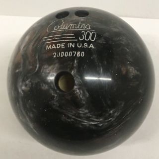 Columbia 300 2ud00780 Vintage Bowling Ball 8 Lb