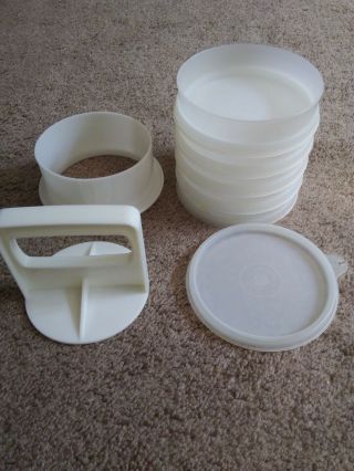 Vintage Tupperware Hamburger Press With 5 Keepers,  Ring And Top Lid 4 Inch Size