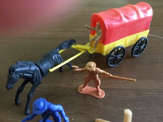 Vintage Collectible Plastic Cow Boy And Indian Toy Figurines 4