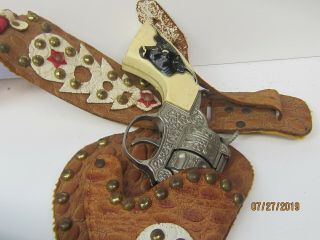 VINTAGE HUBLEY TEXAN JR.  PISTOLS WITH DOUBLE HOLSTER, 3