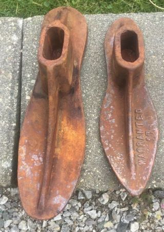 Vintage WARRANTED Cast Iron Cobblers Shoemakers Shoe Repair 2 Stands w/4 Forms 2
