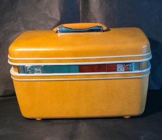 Vintage Samsonite Silhouette Harvest Gold Makeup Train Case W/ Tray & Keys
