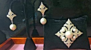 Vintage Sarah Coventry Set Of Brooch And Earring " Princes "