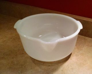 Vintage Milk Glass White Sunbeam Glasbake Small Mixing Bowl 17 With Spout