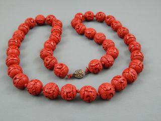 Vintage Chinese Export Carved Cinnabar Lacquer Flower Ball Bead Necklace Silver 2